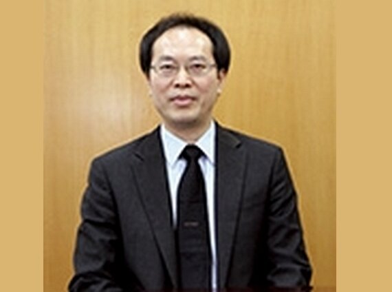 12. Dr. Feng Yibin